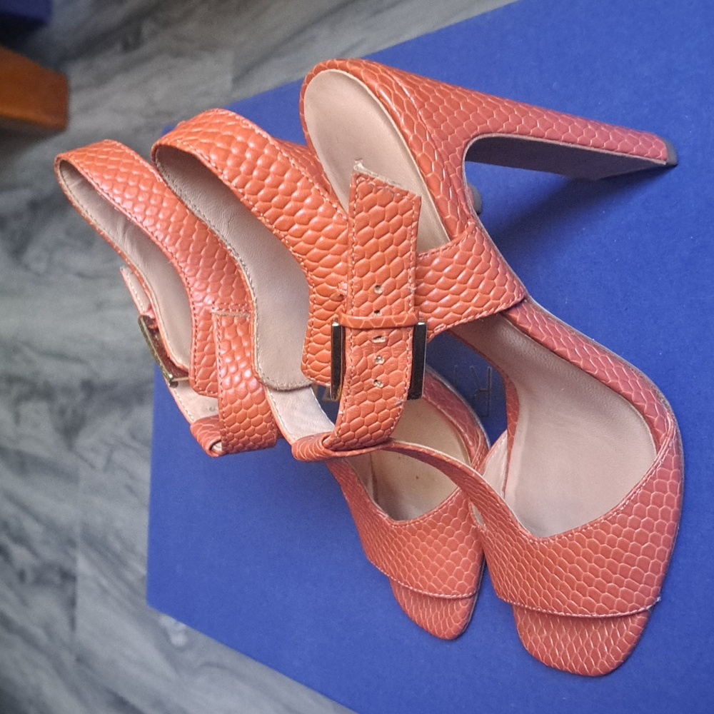 Halston Heritage, leather pumps, orange, sz7